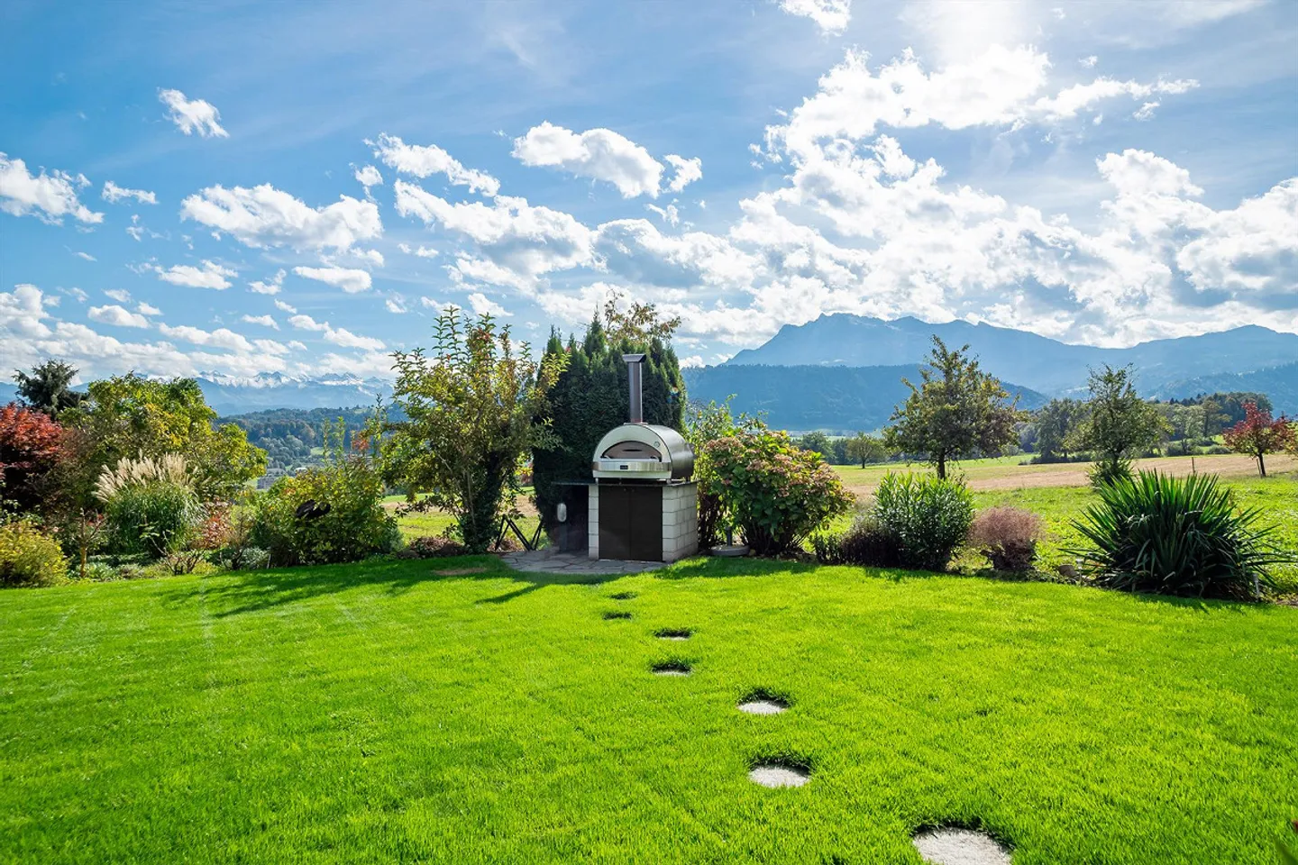 Casa da sogno con giardino e vista - Foto 3 di 13
