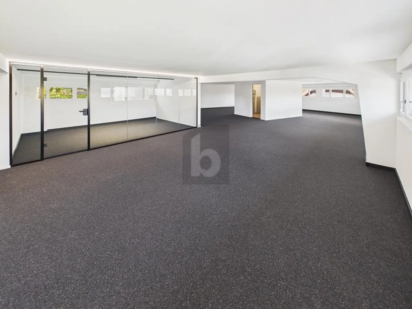 MODERN, PRACTICAL AND WELL ACCESSIBLE - Photo 2 of 5