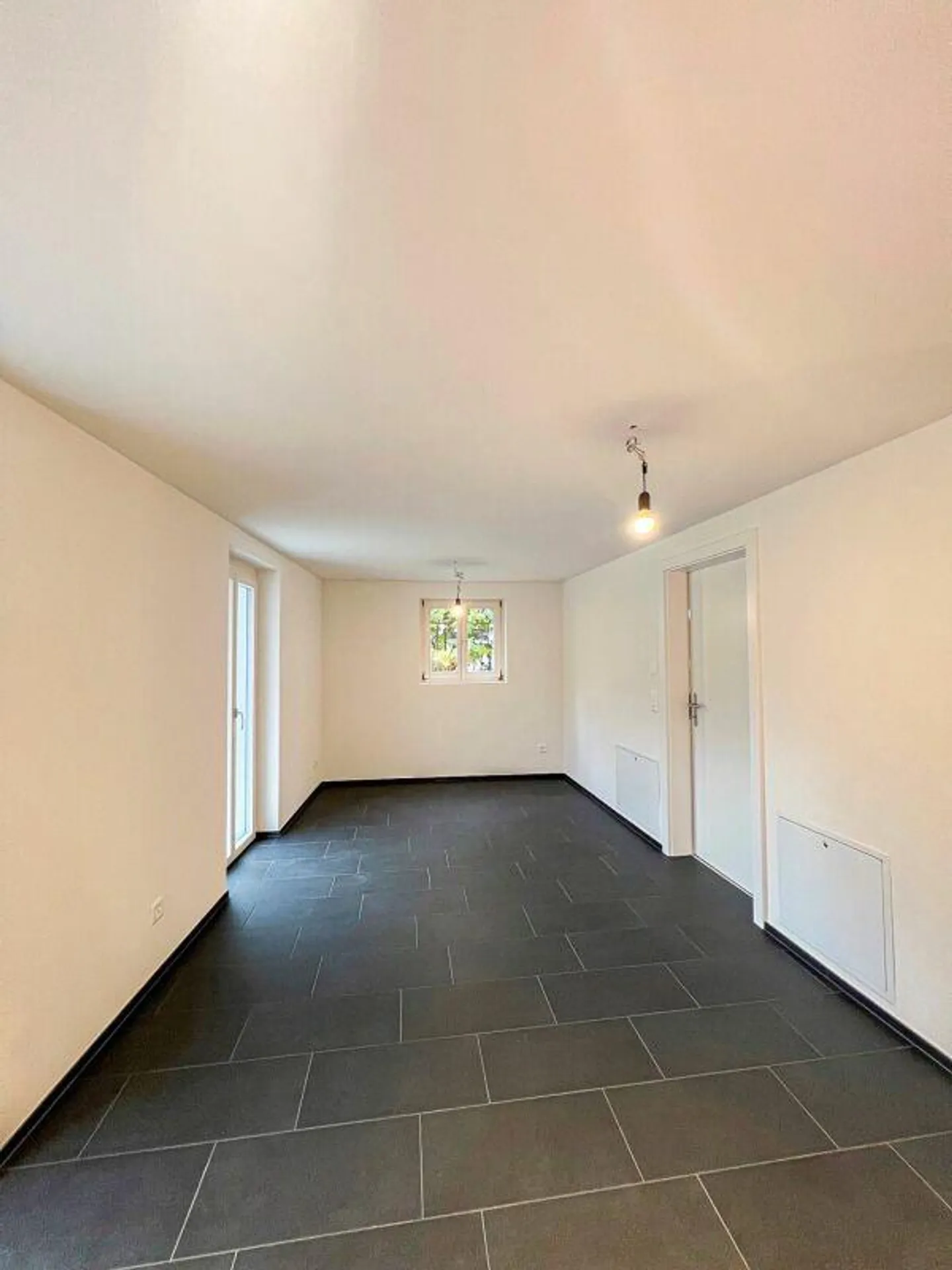 Modern and practical studio apartment in the charming 'Städtli' in Sar... - Photo 2 of 8