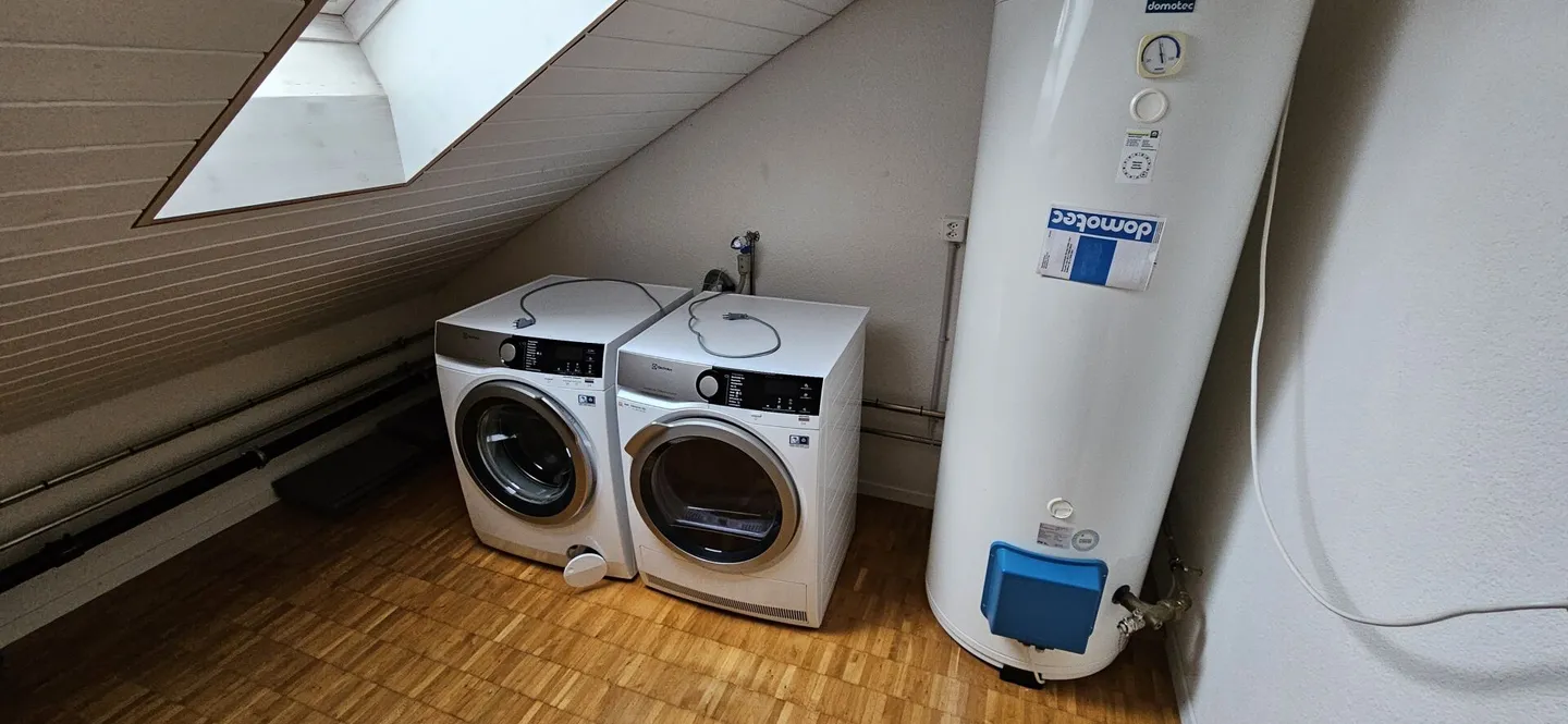 Moderne Wohnung mit Galerie - Foto 12 von 15