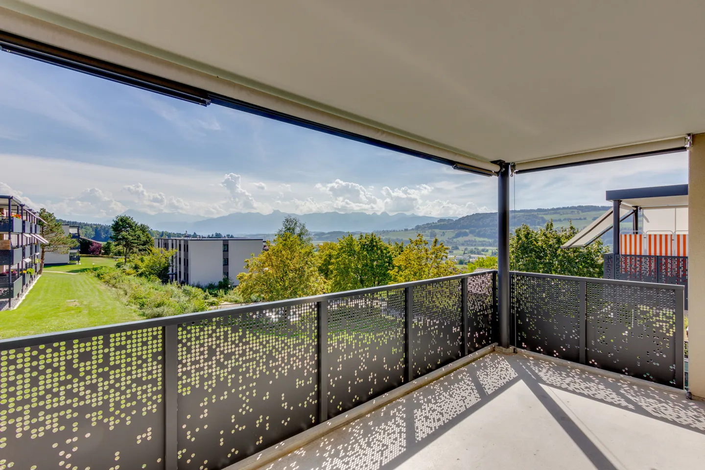 Appartamento spazioso con balcone - Foto 9 di 11