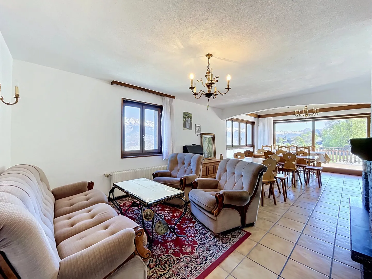 Grande maison avec 2 appartements et garage spacieux - Photo 6 sur 12