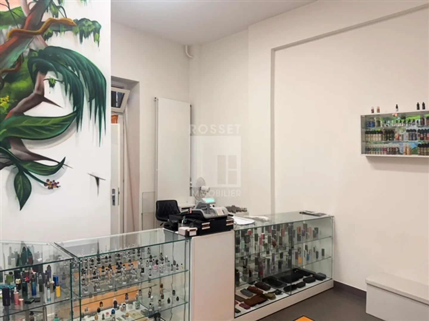 Arcade d'environ 67 m² au rez-de-chaussée - Photo 4 sur 6