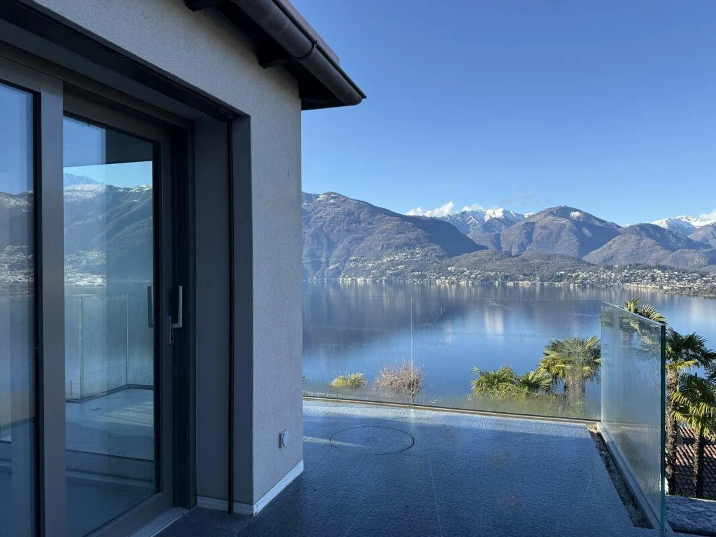 Casa vacanze moderna con vista spettacolare - Foto 1 di 12