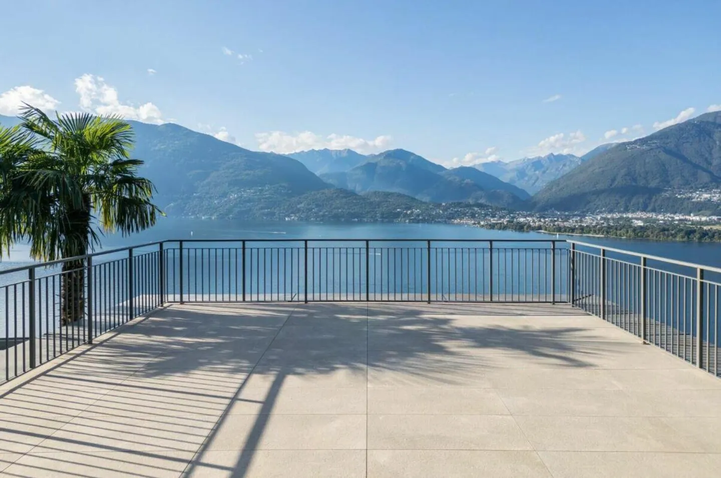 Casa vacanze moderna con vista spettacolare - Foto 2 di 12