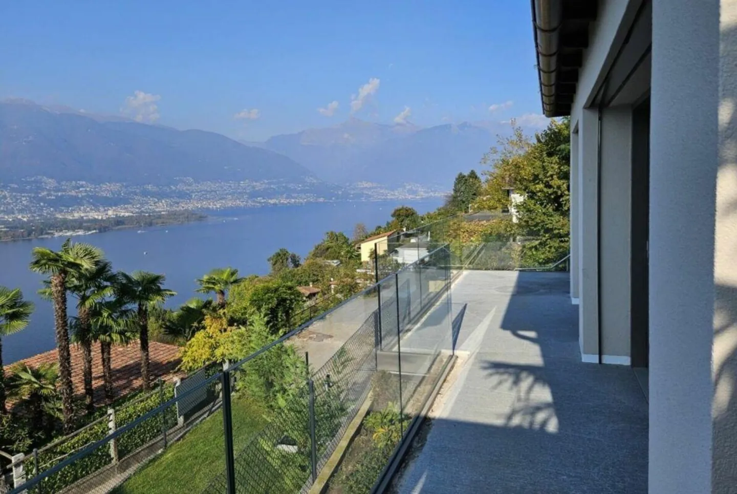 Casa vacanze moderna con vista spettacolare - Foto 4 di 12