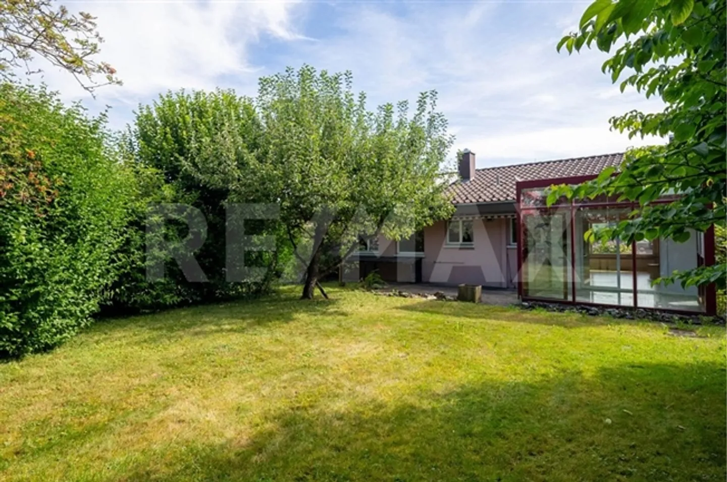 Single house for sale - Photo 3 of 13