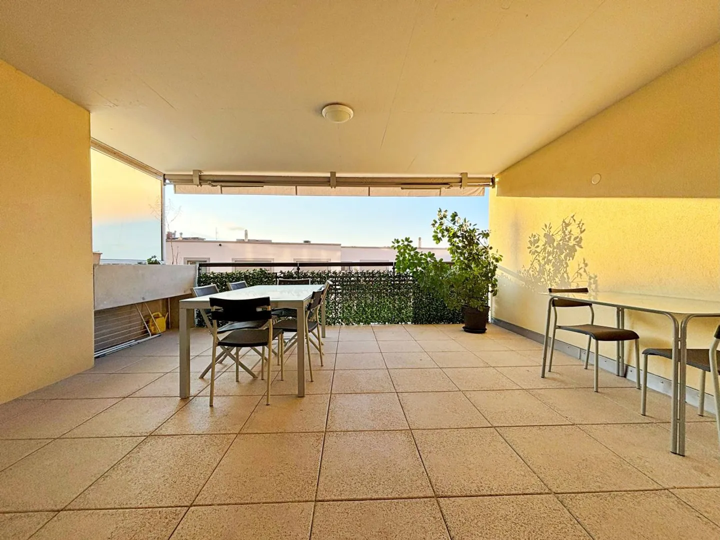 Beautiful furnished 3.5-room apartment in the city center of Montreux - Photo 2 of 13