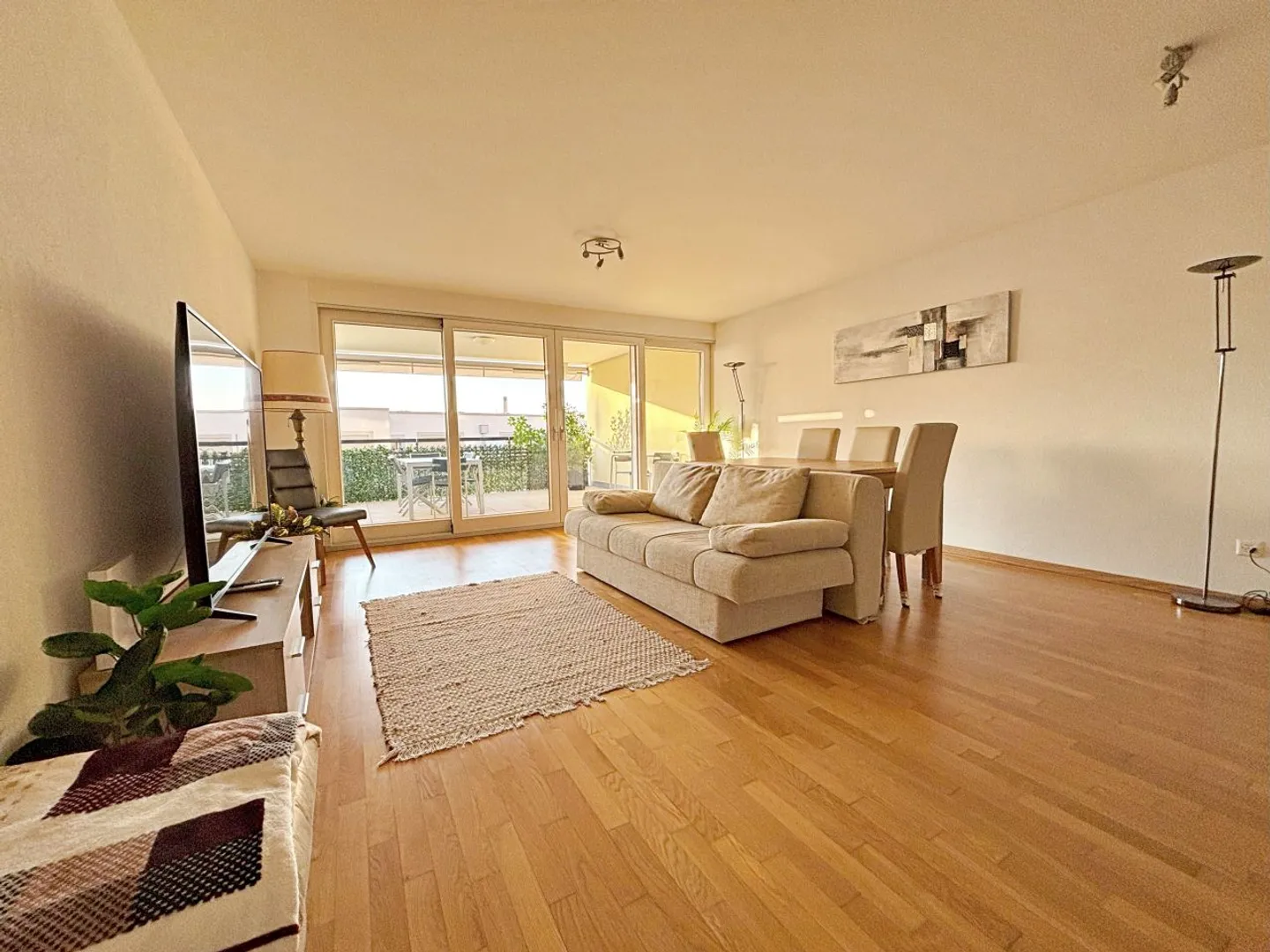 Beautiful furnished 3.5-room apartment in the city center of Montreux - Photo 3 of 13