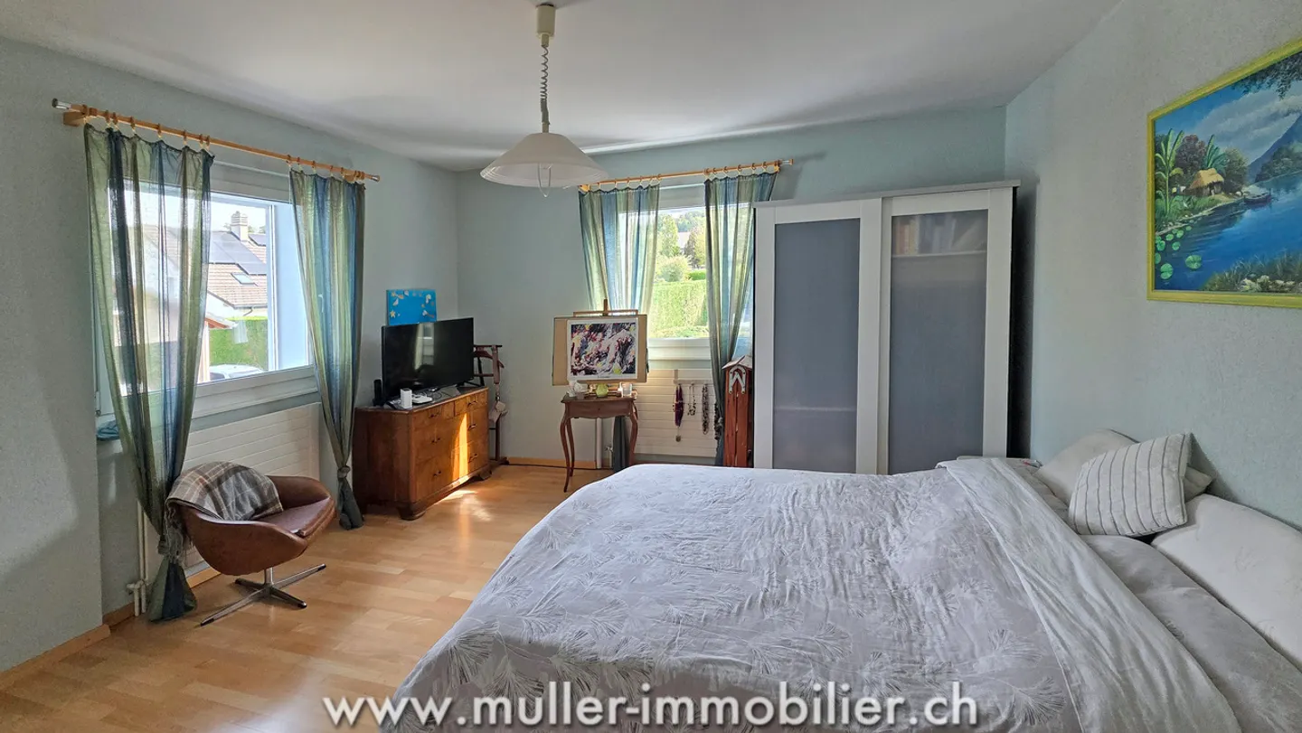 Stunning Villa with 3 Apartments - Photo 7 of 13