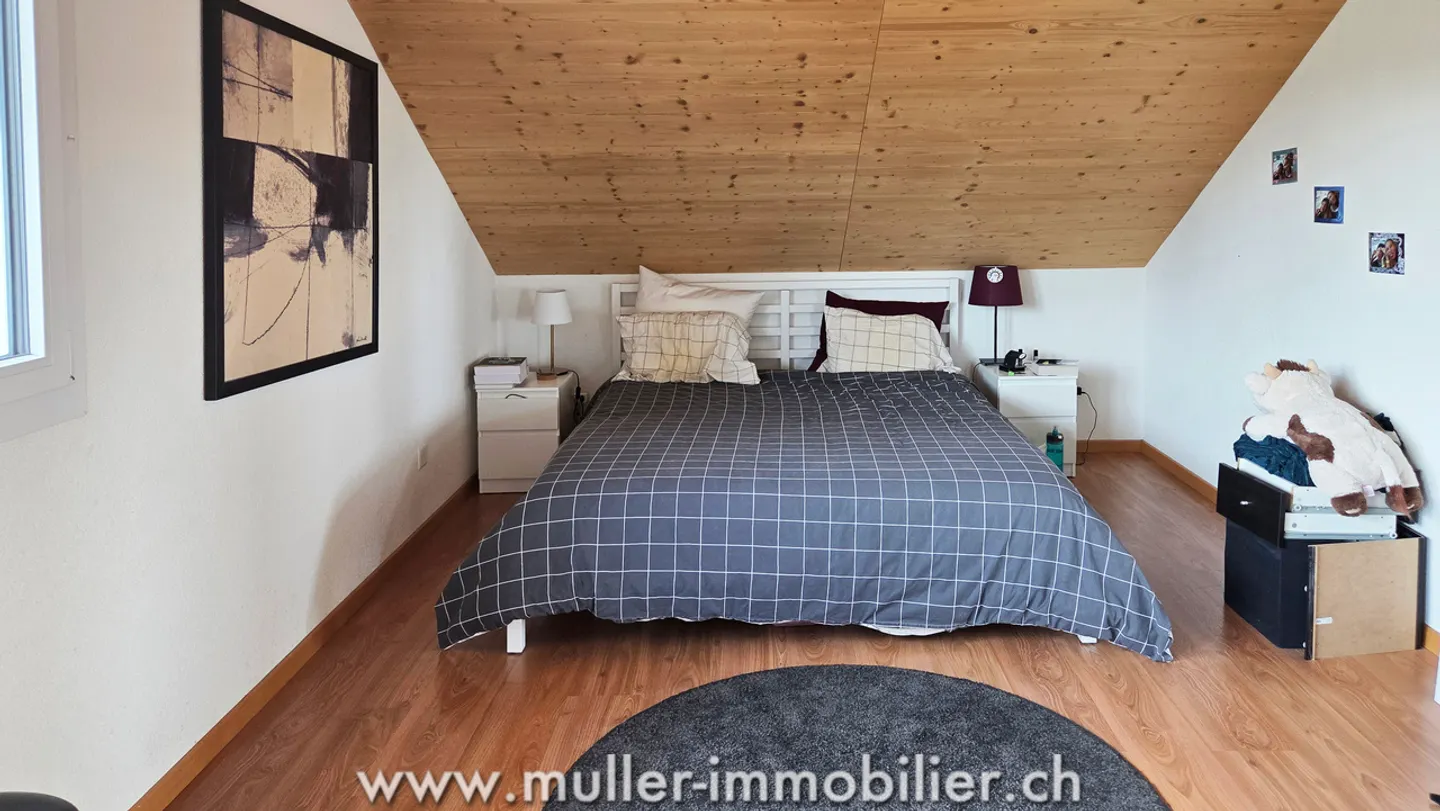 Stunning Villa with 3 Apartments - Photo 9 of 13