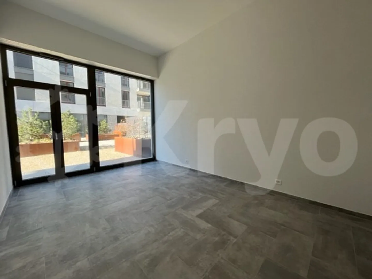 BEL APPARTEMENT DE 3.5 PIECES DE 92 M2 AVEC TERRASSE - Photo 6 sur 8