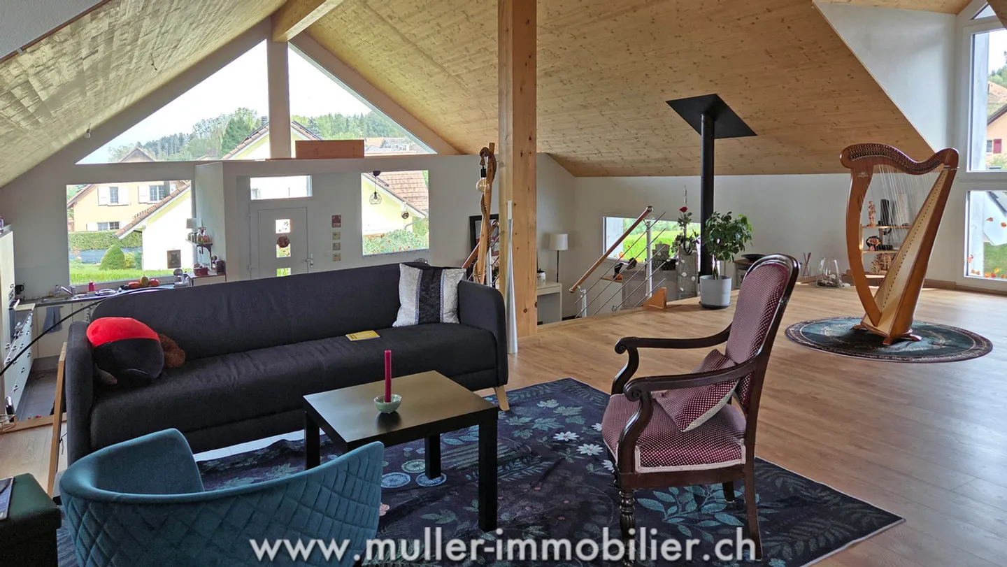 Stunning Villa with 3 Apartments - Photo 10 of 13
