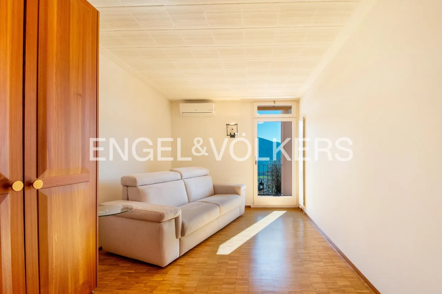 Maison de ville fascinante avec 3,5 pièces et vue unique sur le lac (21) - Photo 5 sur 11