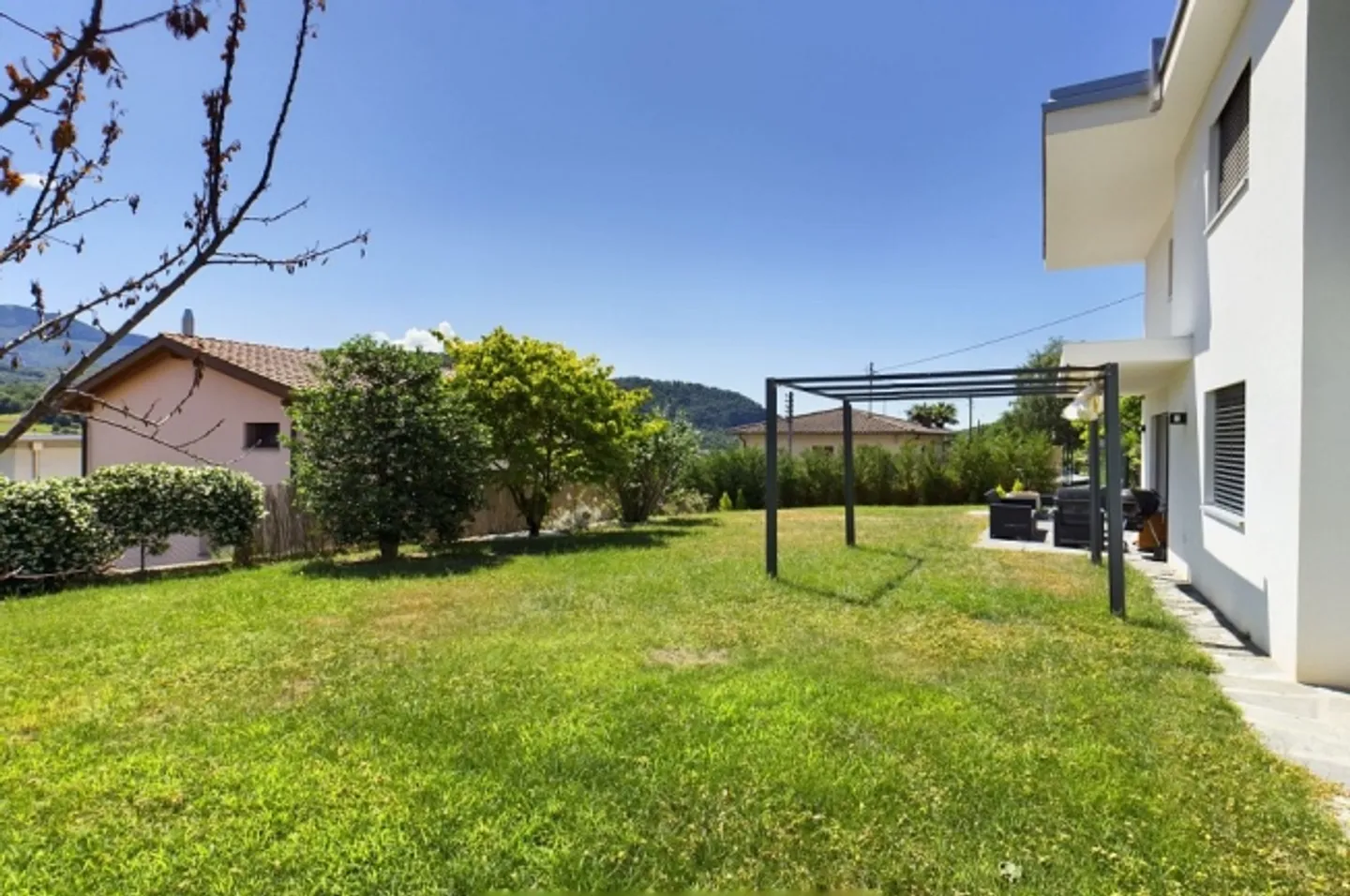 Belle maison bifamiliale avec grand jardin - Également comme résidence secondaire - Photo 6 sur 13