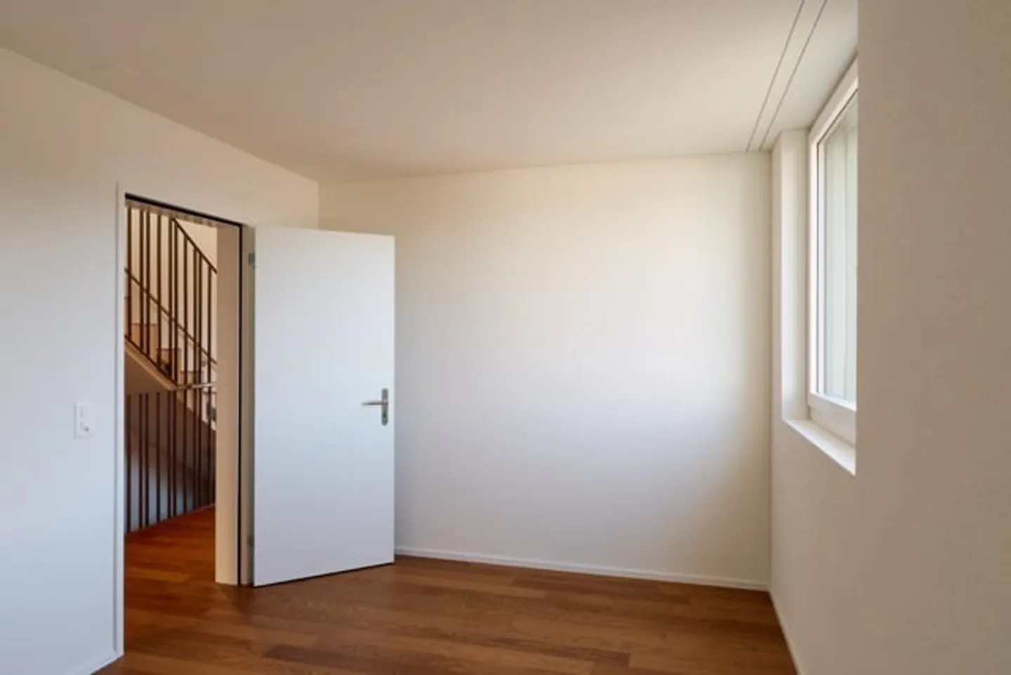 Erstbezug - freistehendes 6-Zi.-Einfamilienhaus mit Weitsicht - Foto 9 von 16