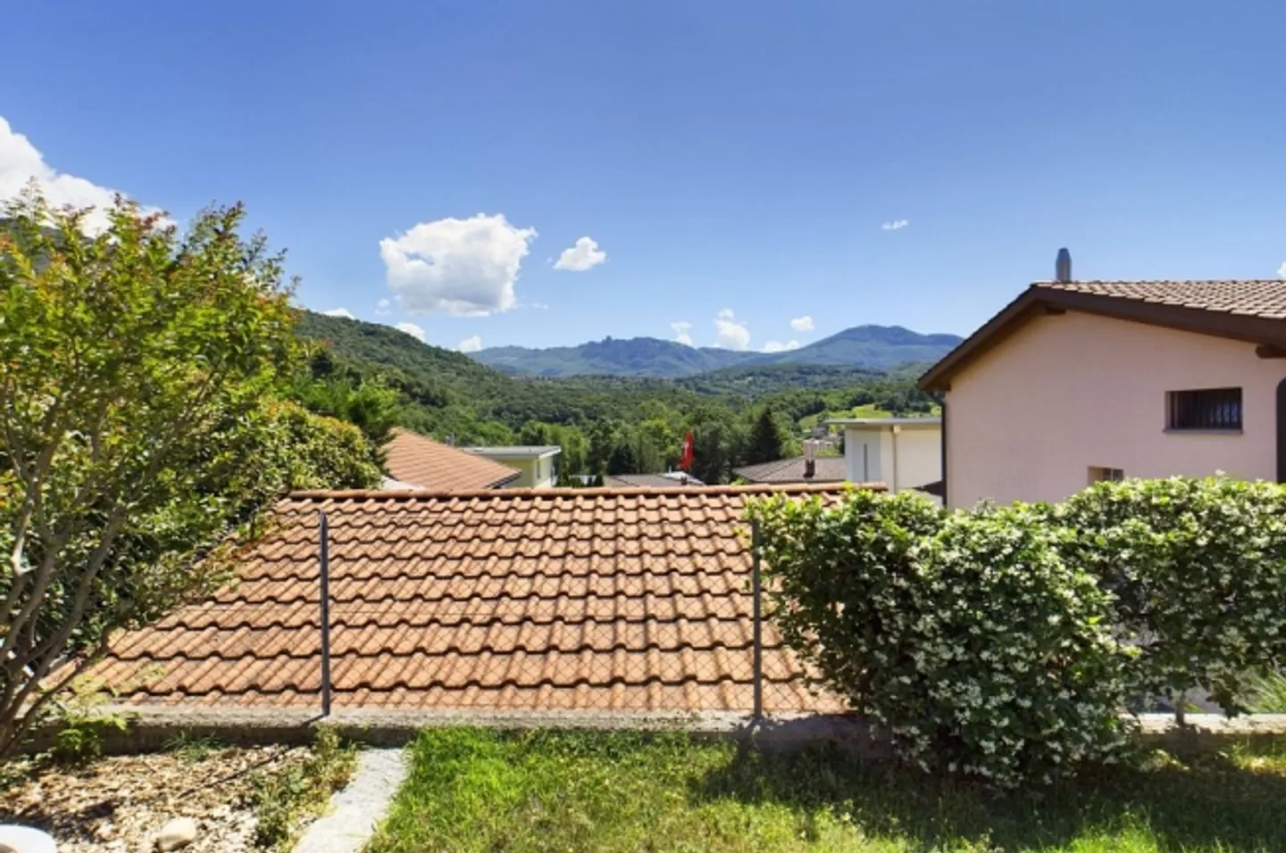 Belle maison bifamiliale avec grand jardin - Également comme résidence secondaire - Photo 7 sur 13