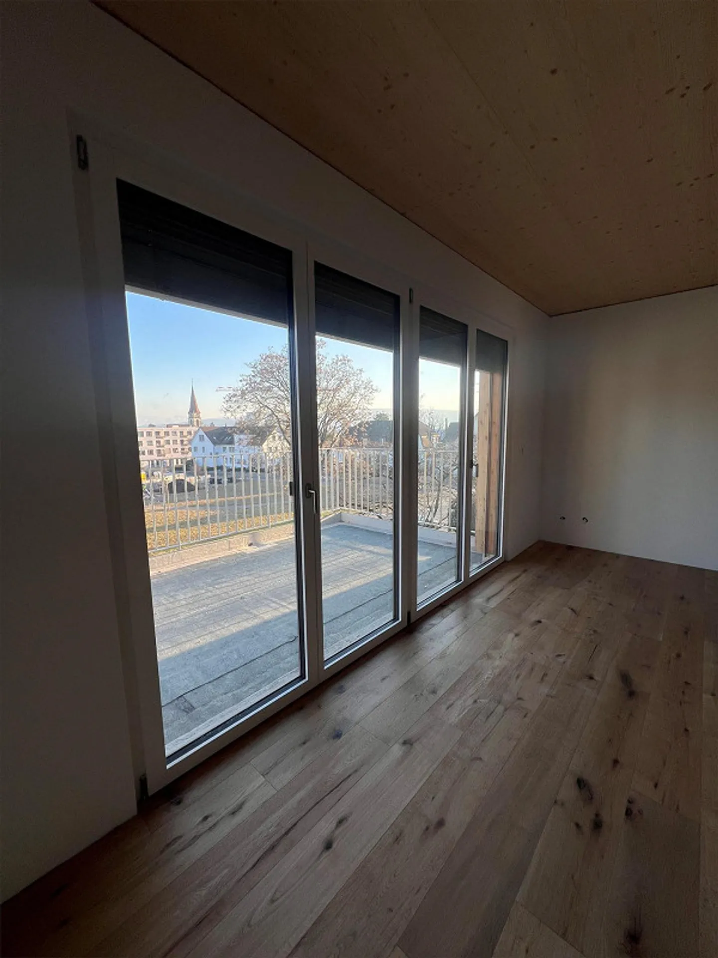 Charmante appartement neuf de 2,5 pièces en construction bois moderne - première occupation - Photo 4 sur 7