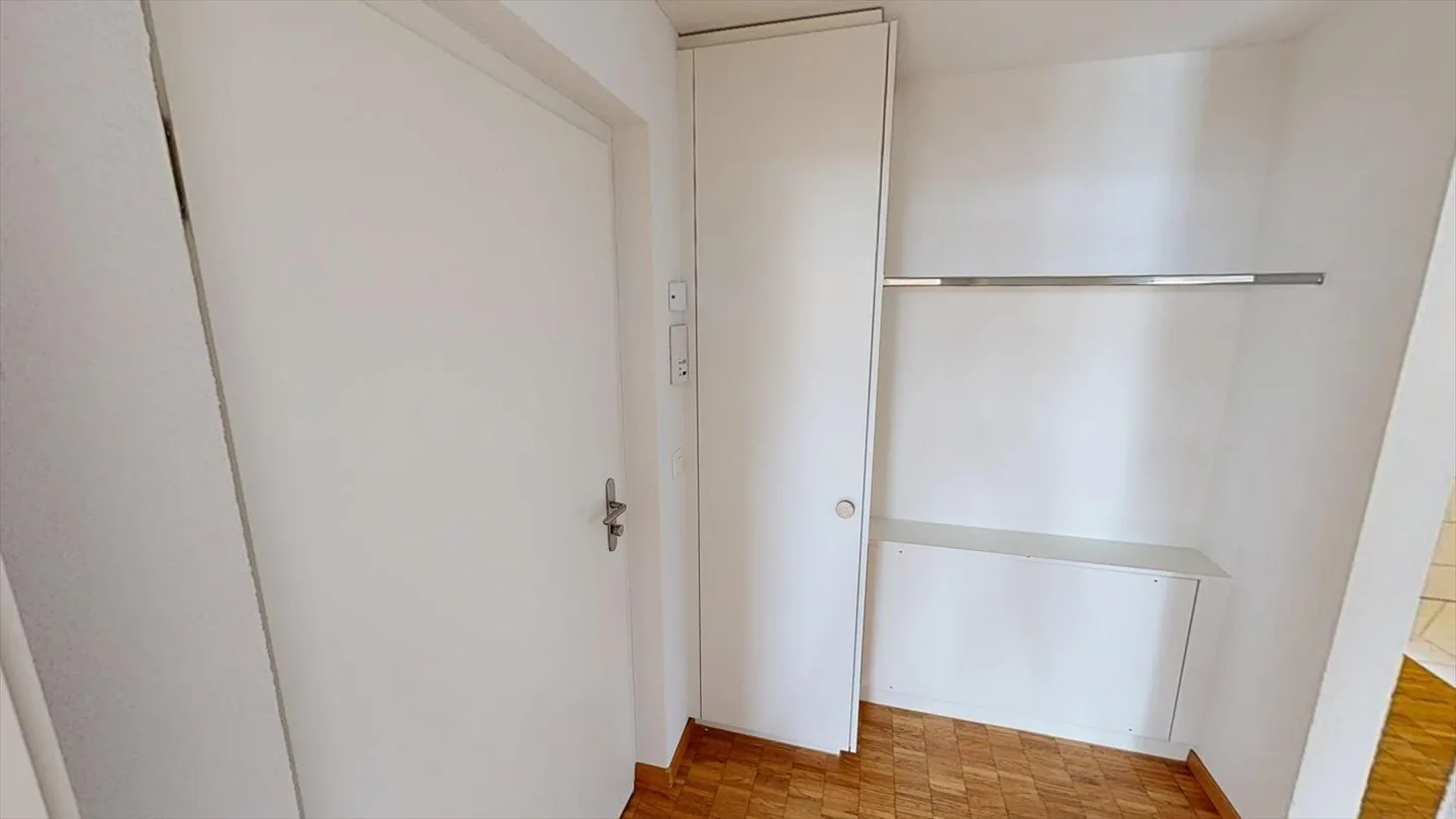 Beautiful attic apartment with character - one rent free - Photo 9 of 13