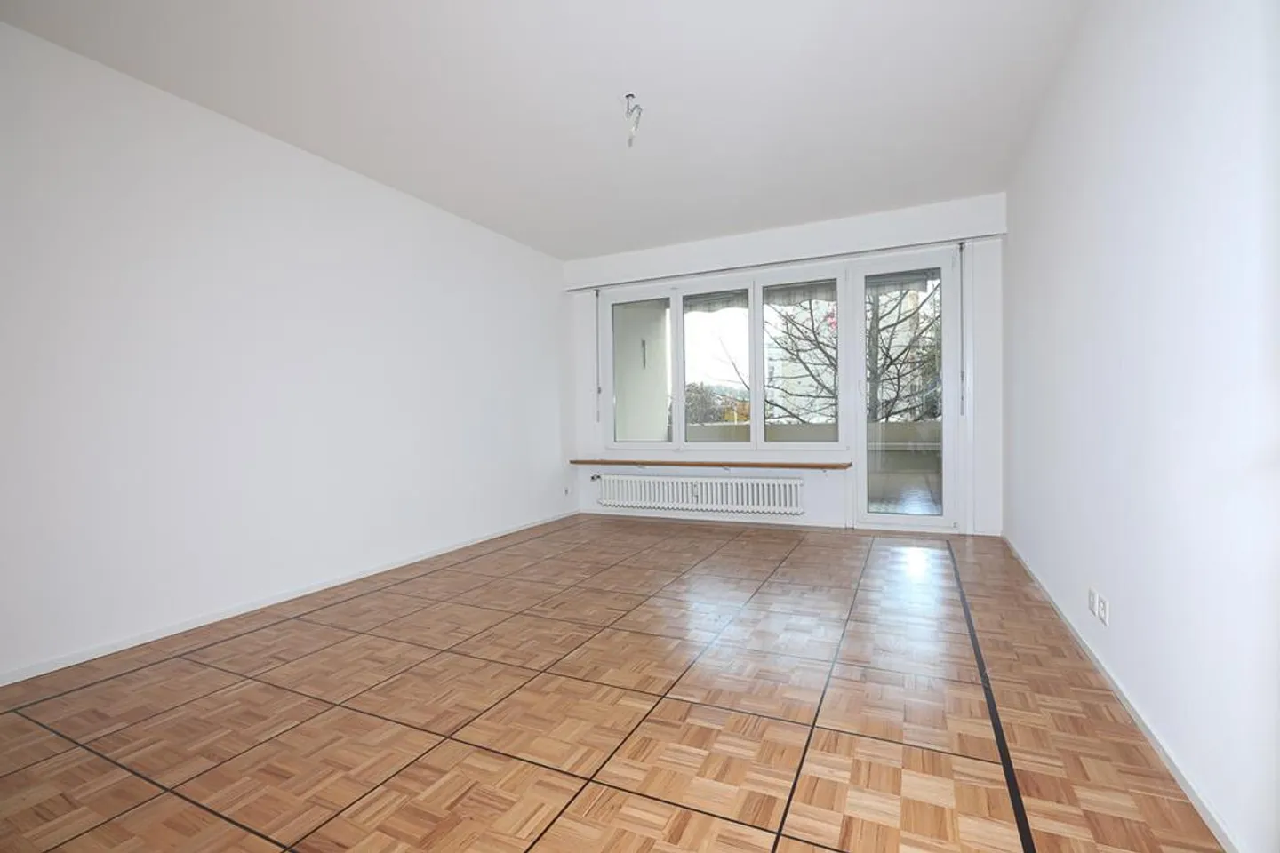 4-room apartment in the heart of Binningen - Photo 3 of 10
