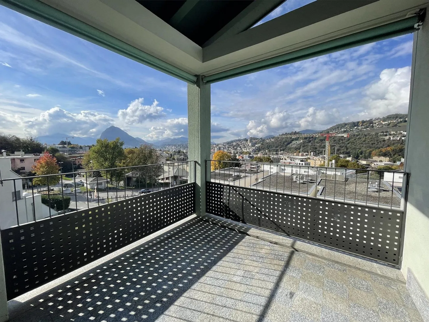 Fascinating 4.5 Apartment on the Top Floor with Mezzanine - Photo 12 of 13