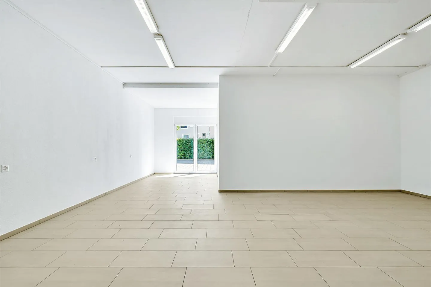 Ufficio/atelier spazioso e luminoso in affitto! - Foto 5 di 12