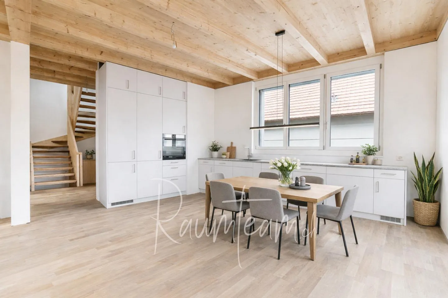 First occupancy: Charming single-family home in chalet style - Photo 7 of 9
