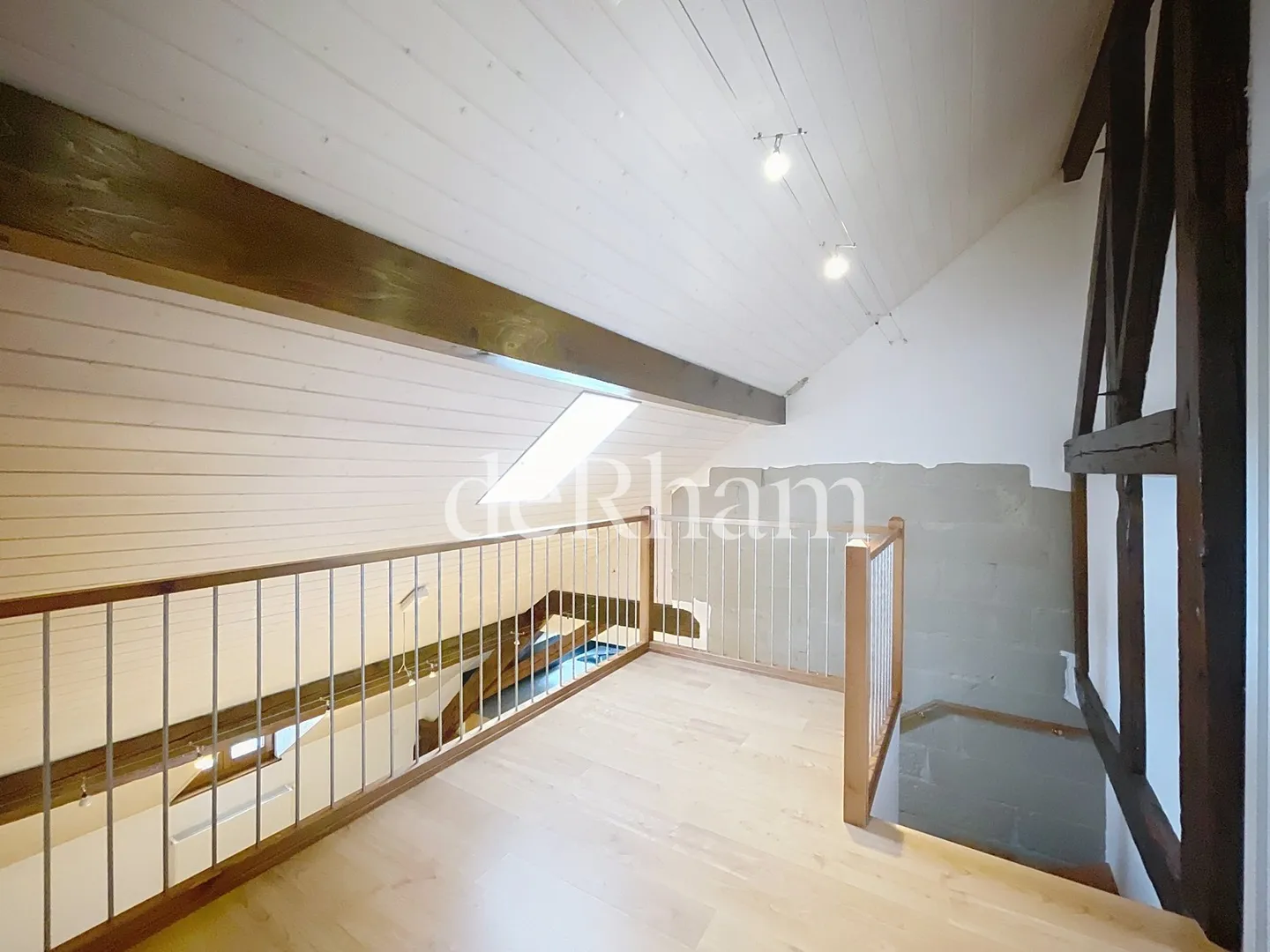 Charmante 4,5-Zimmer-Duplexwohnung mit Garten! - Foto 3 von 11