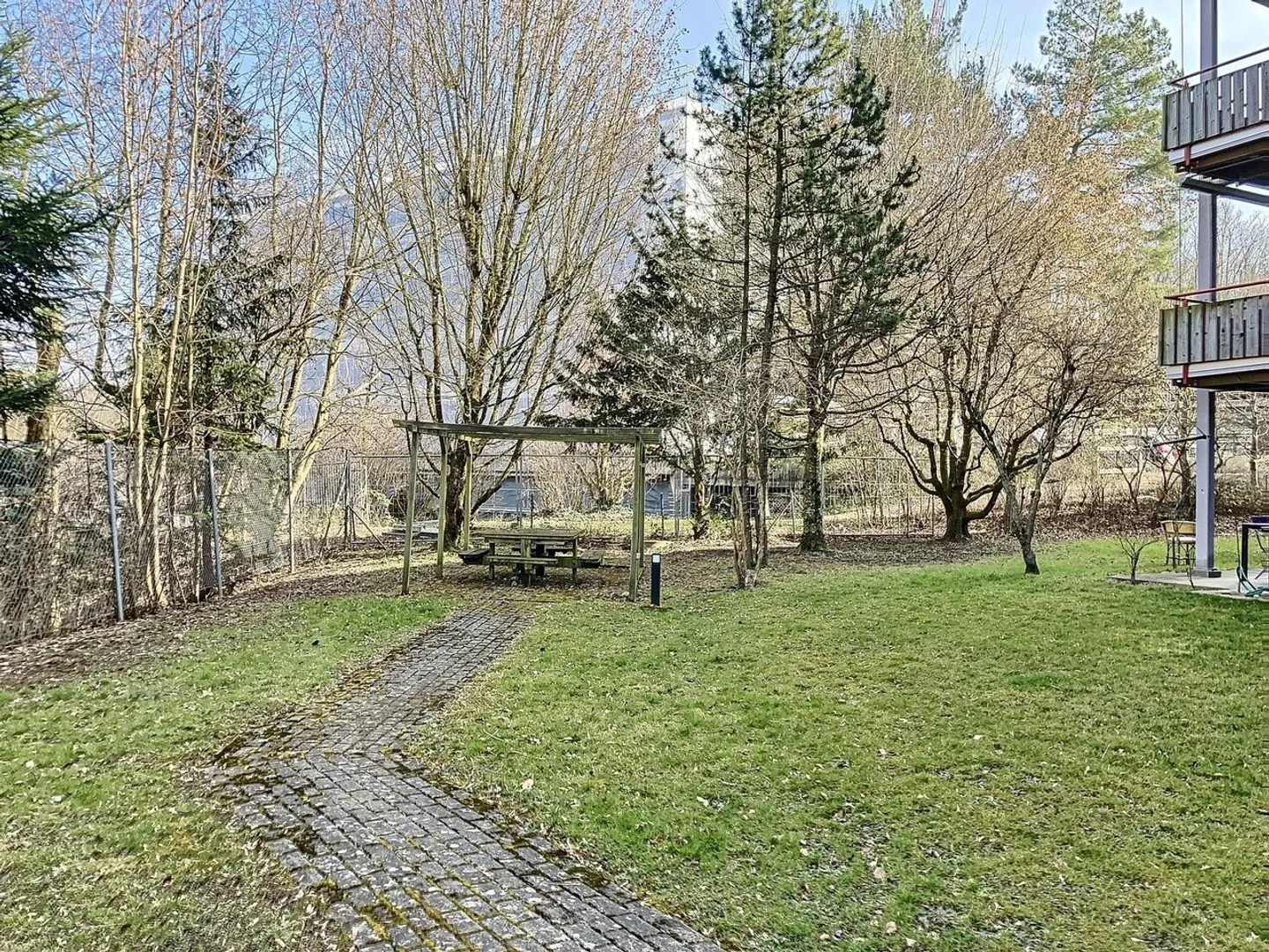 ZU VERMIETEN PARKPLÄTZE IM HERZEN DER STADT FRIBOURG - Foto 4 von 6