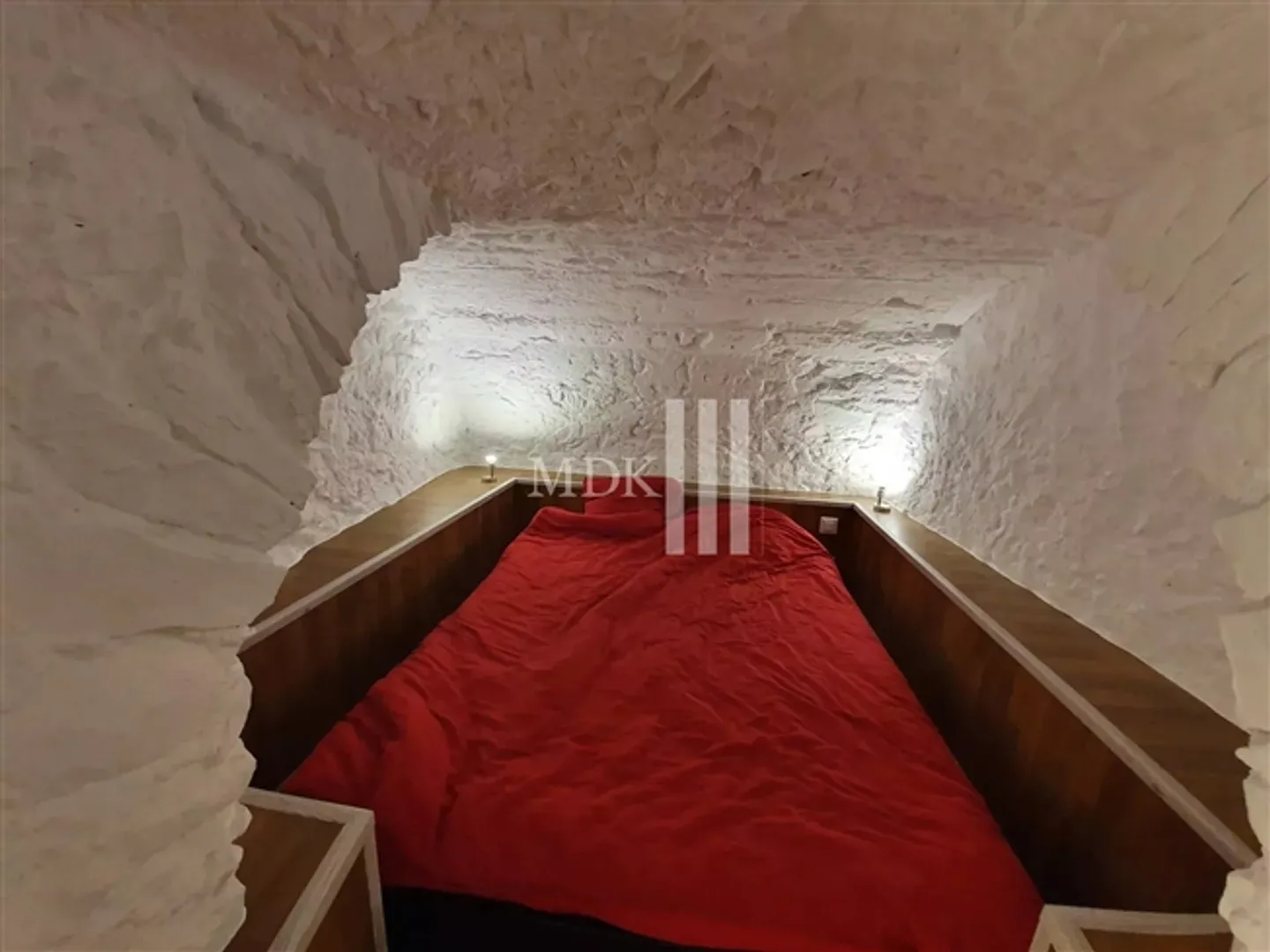 For rent in Saint-Gingolph a studio on the ground floor - Photo 4 of 6