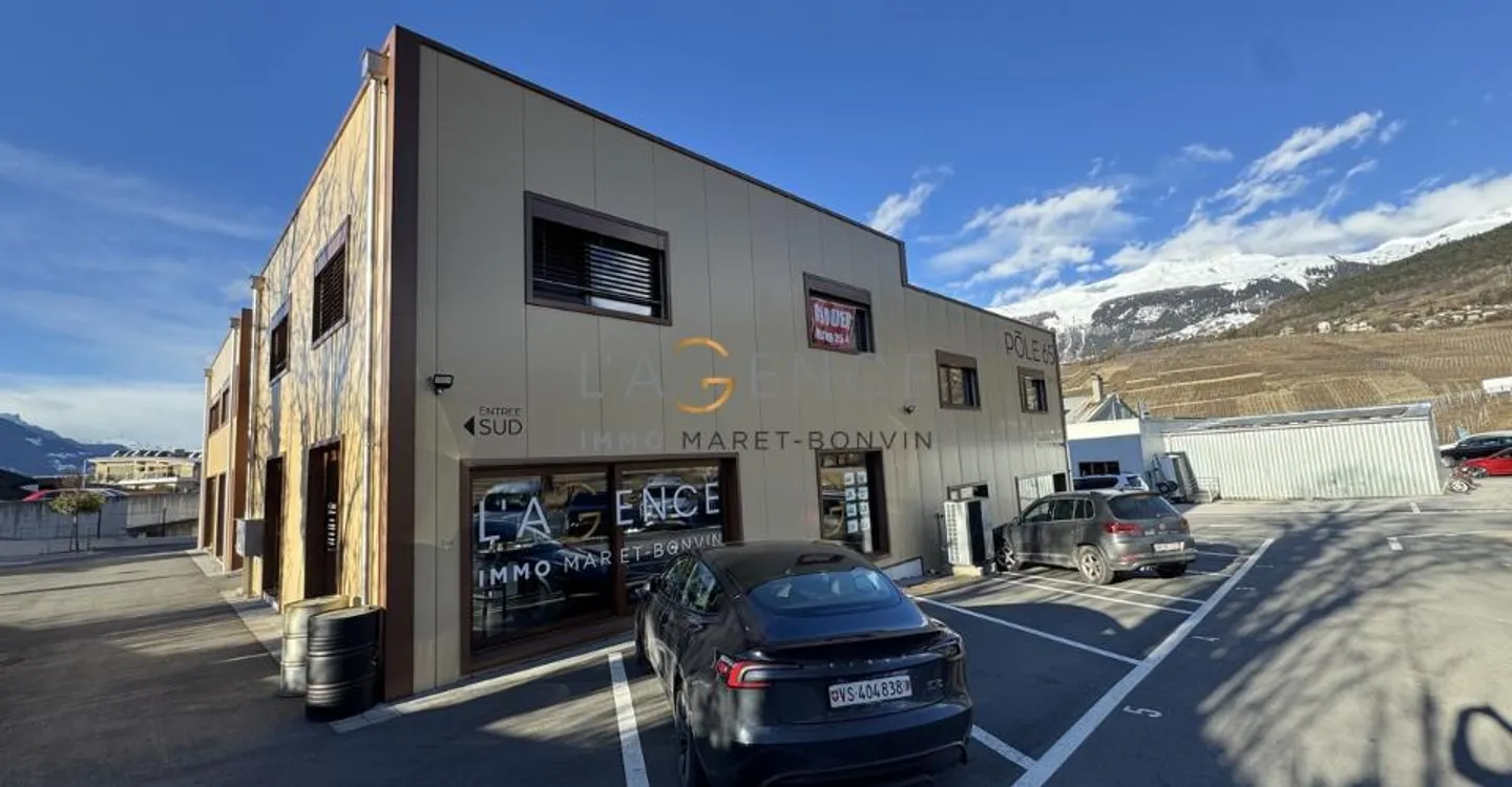 Espace Commercial à Savièse - Photo 2 sur 8