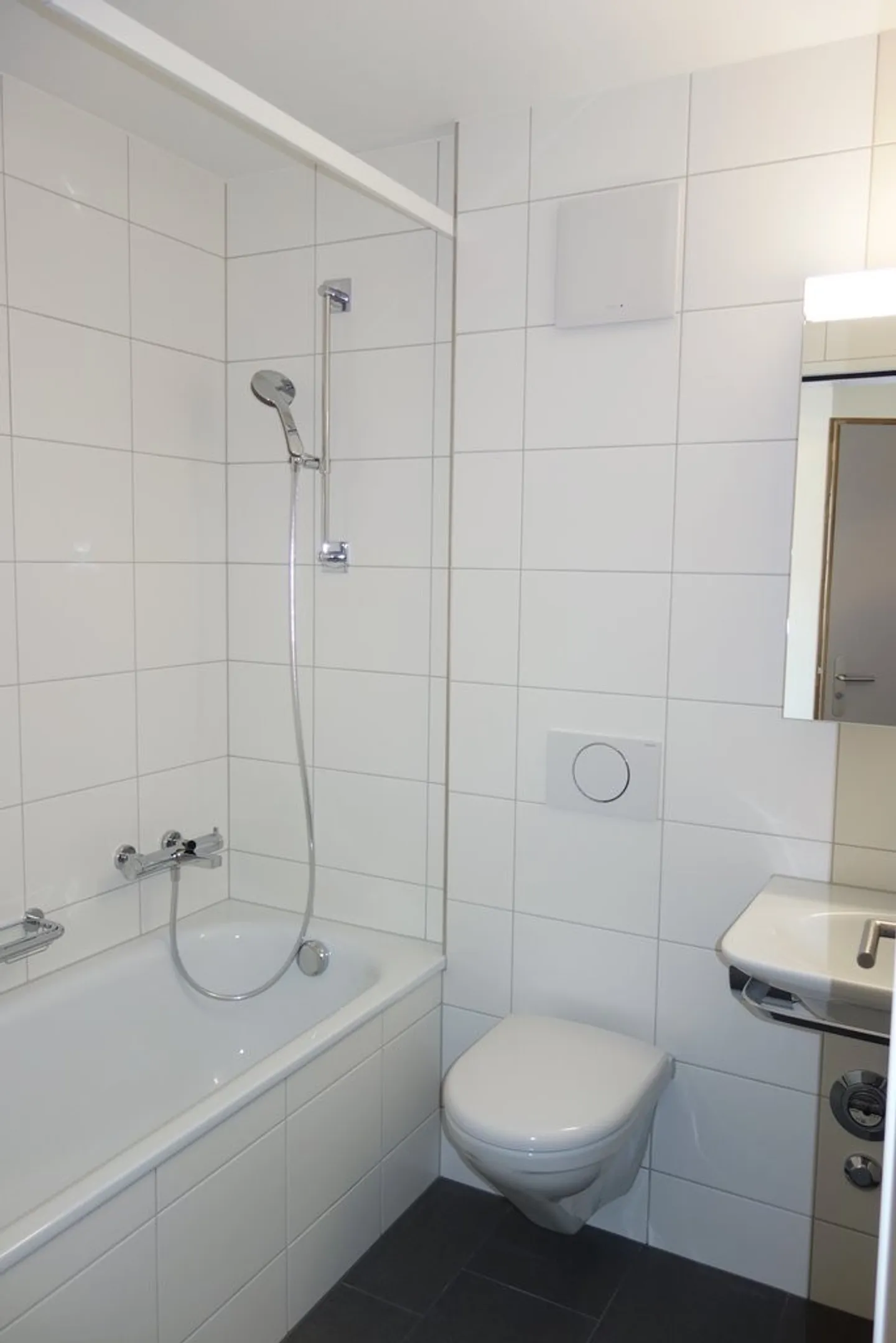Modernes Apartment in Zürich - Foto 3 von 7