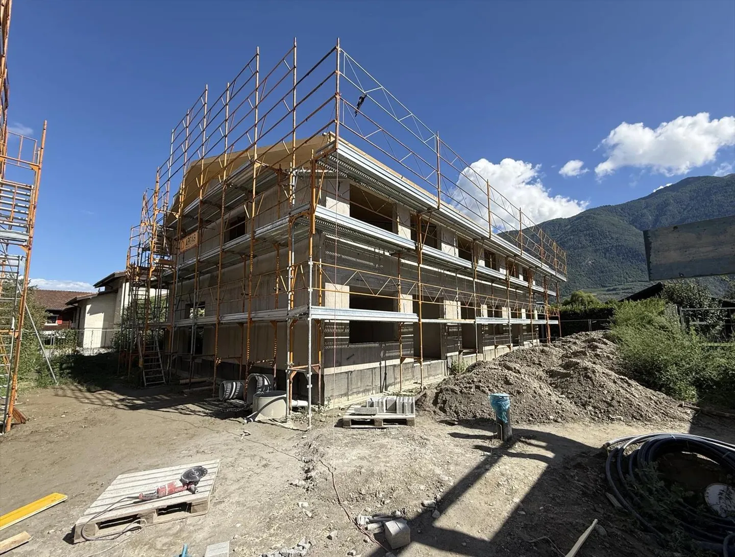 MAISON DE CAMPAGNE SEMI-DÉTACHÉE DE LUXE 181 M2 - Photo 6 sur 10