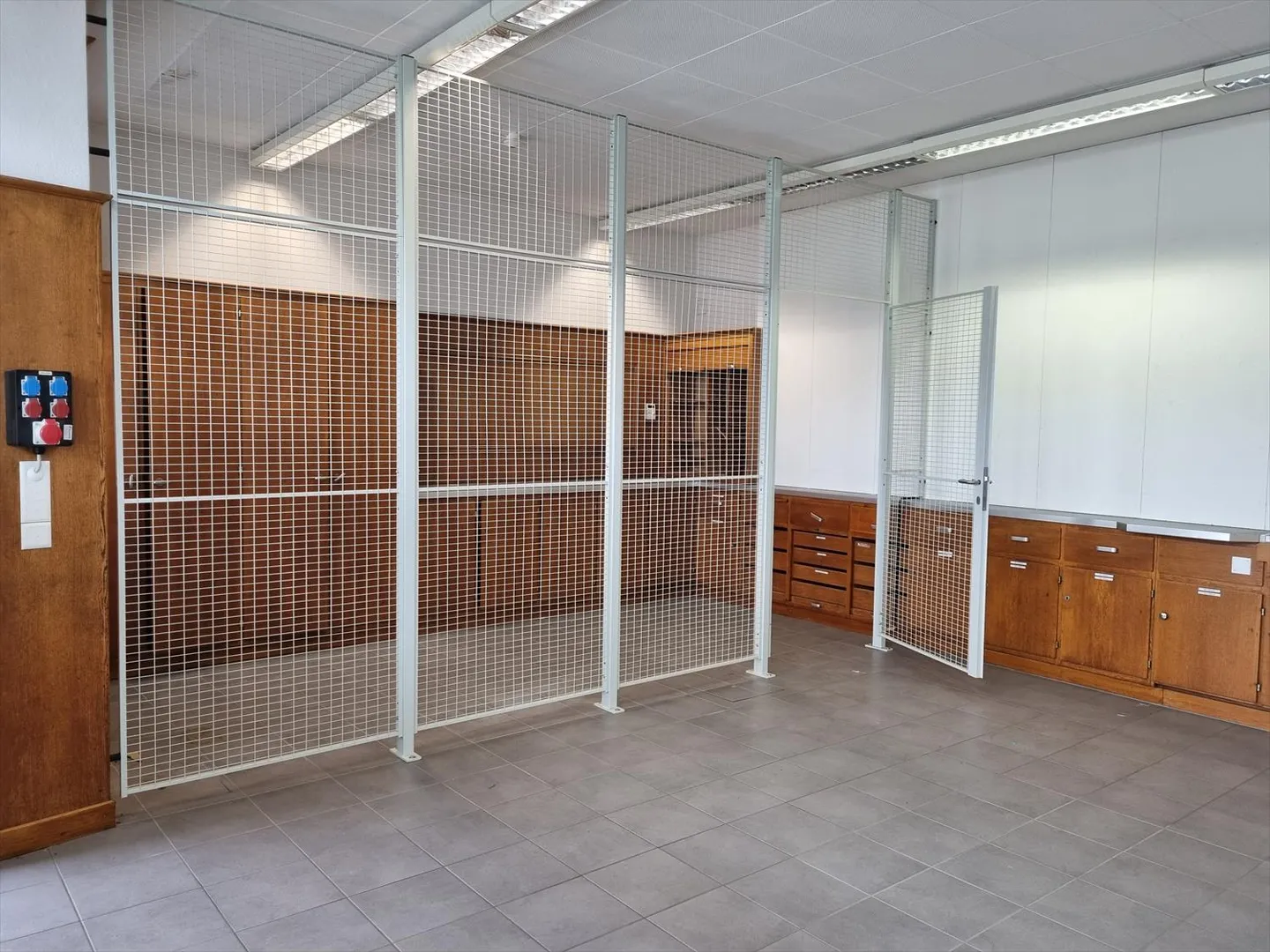 Direttamente alla stazione di Hunzenschwil – Spazio commerciale flessibile in posizione privilegiata - Foto 2 di 4