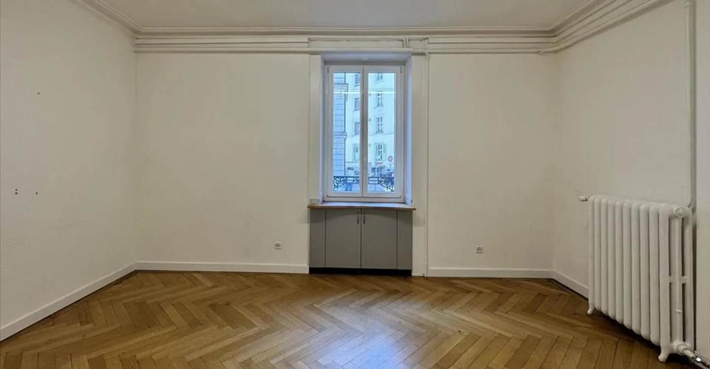 Bureau à louer - Photo 2 sur 9