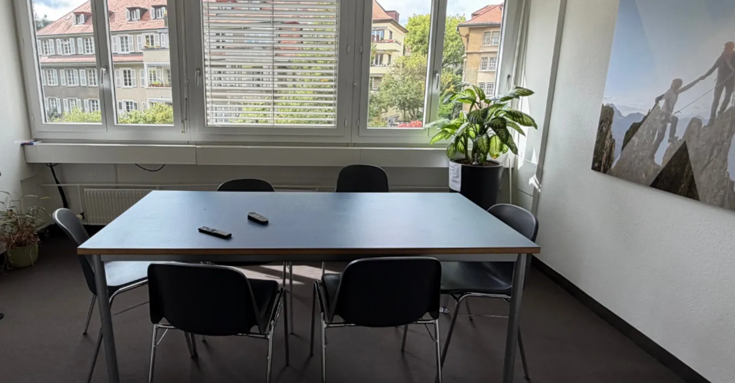 Bureau adapté aux navetteurs : Gare accessible en seulement 5 minutes - Photo 2 sur 3
