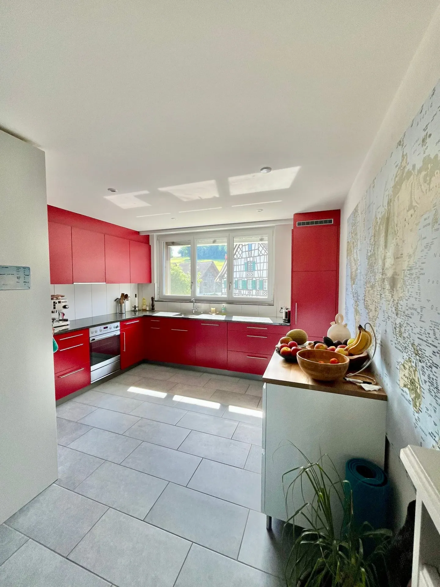 Bright 4-room apartment with balcony in a quiet location - Wiesendangen - Photo 2 of 15