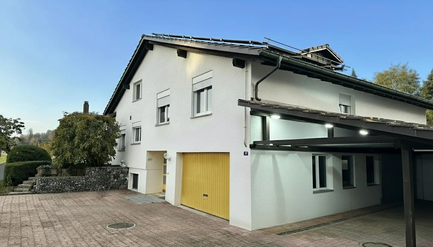 Large Single-Family House with Plenty of Surroundings near Frauenfeld - Photo 3 of 10
