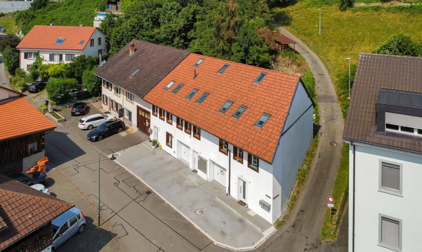 Spacious multi-family house with 3 units in a quiet location - Photo 1 of 13