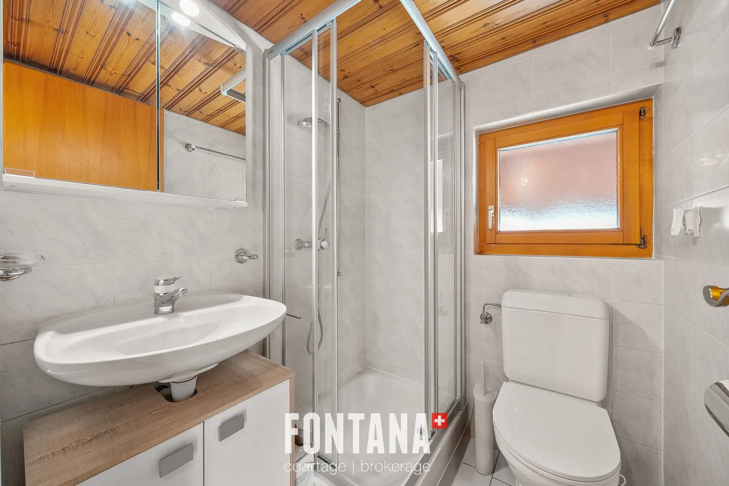 PPE Chalet L'Étoile Studio with Gallery Lot 5 - Photo 6 of 11