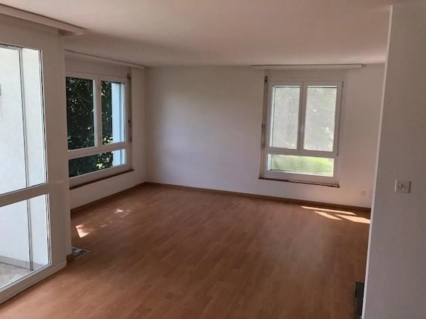 Helle 4.5-Zimmer-Wohnung - Foto 2 von 7