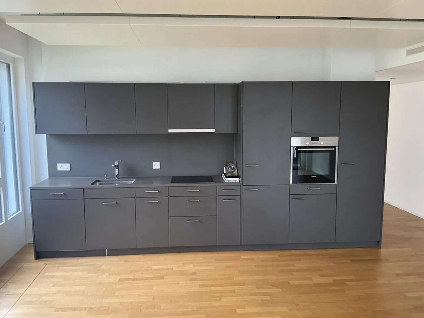 Beautiful loft apartment in a central location - Photo 3 of 6