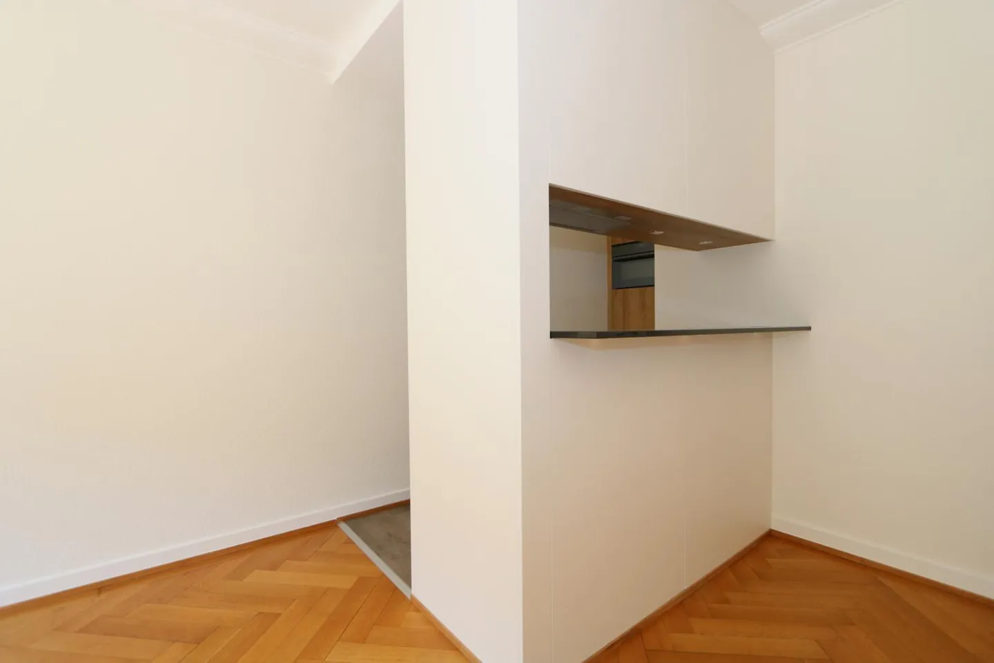 2.5 room apartment - Photo 4 of 17