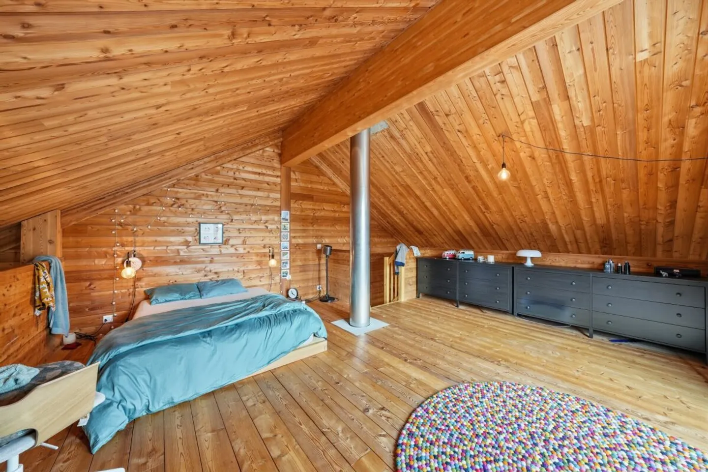 Chalet with Alpine Views - Photo 7 of 13