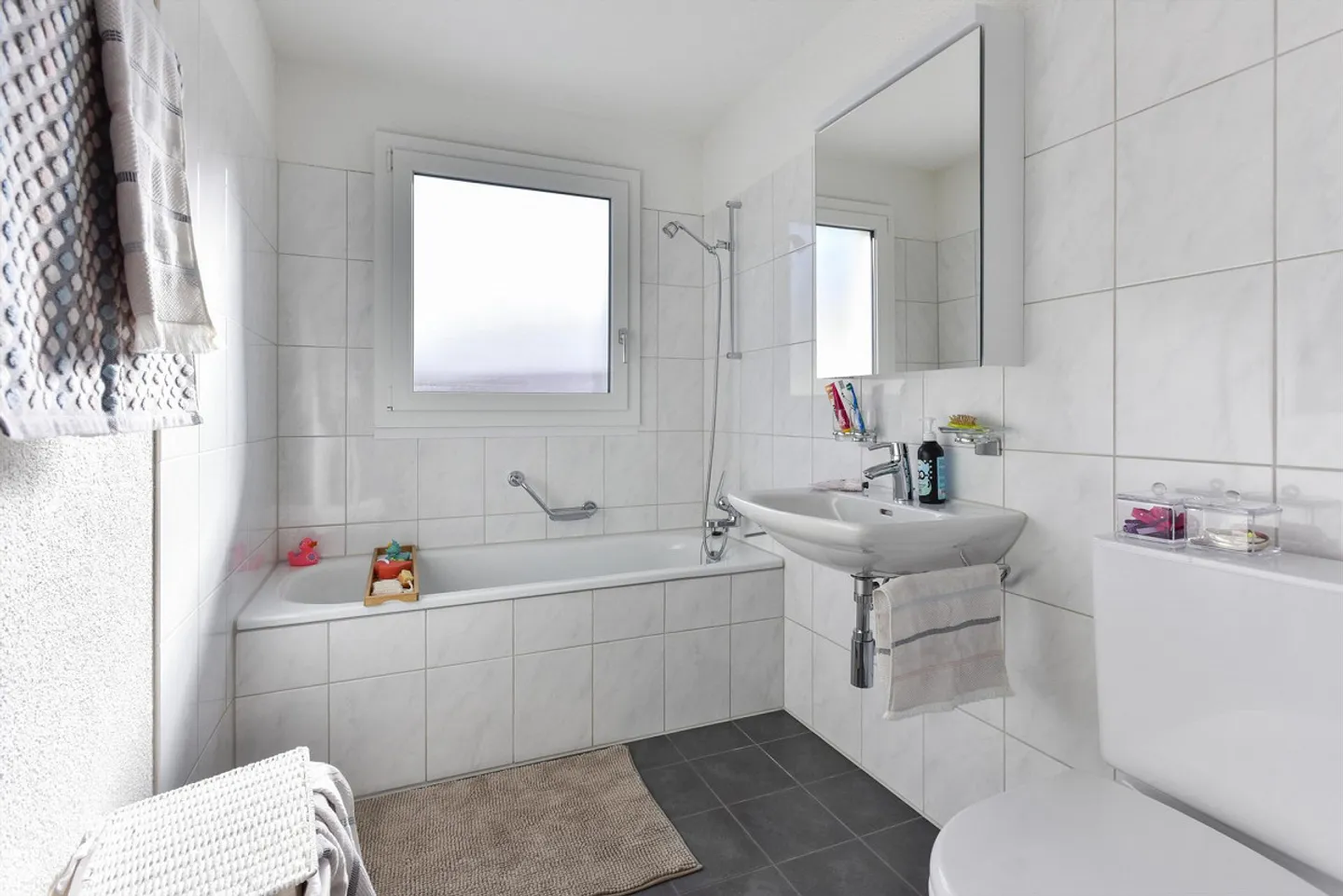 Hergiswaldstrasse - Il modo migliore di vivere in un grande appartamento per famiglie - Foto 6 di 13