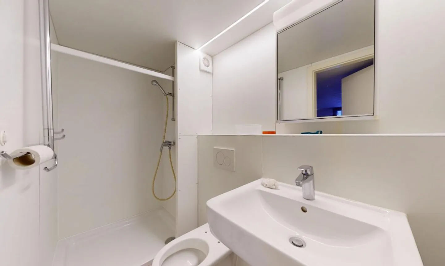 Building with high potential in the center of La Neuveville - Photo 12 of 13