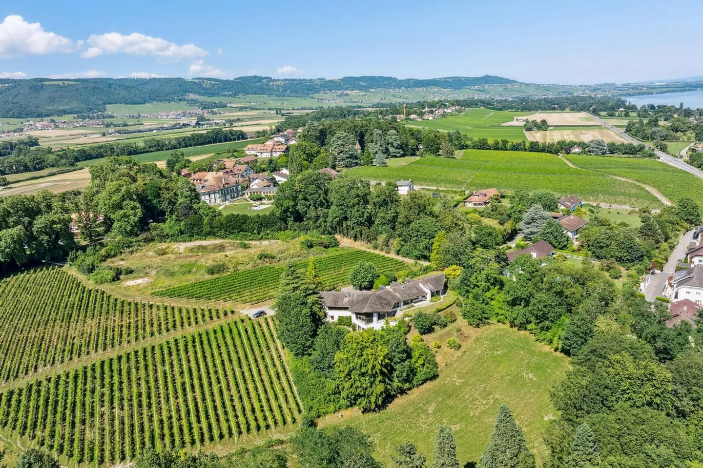 Superba proprietà a Dully - Foto 15 di 15