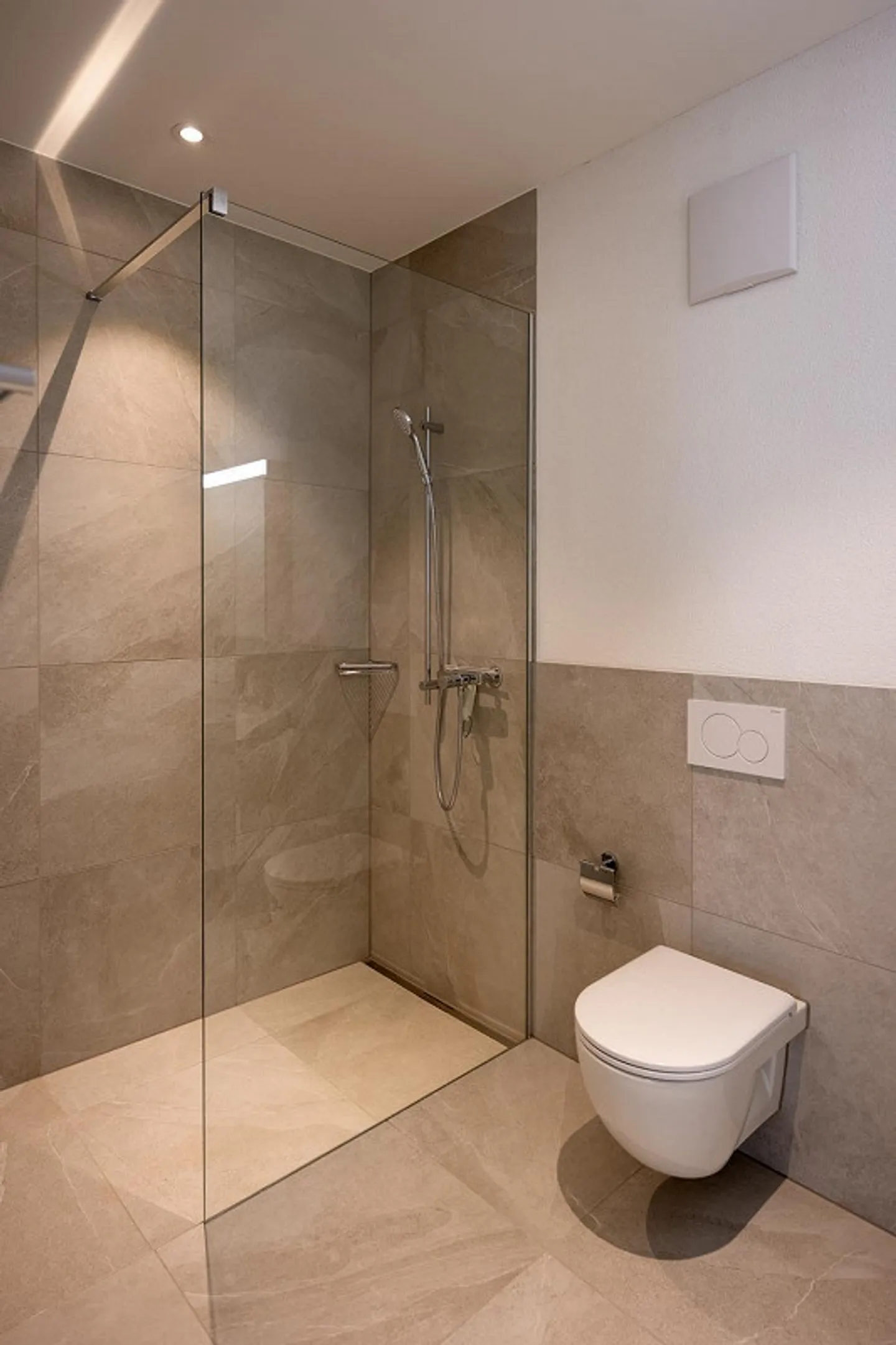 PRIMA OCCUPAZIONE - appartamento centrale di 4,5 stanze in standard di proprietà! - Foto 2 di 11