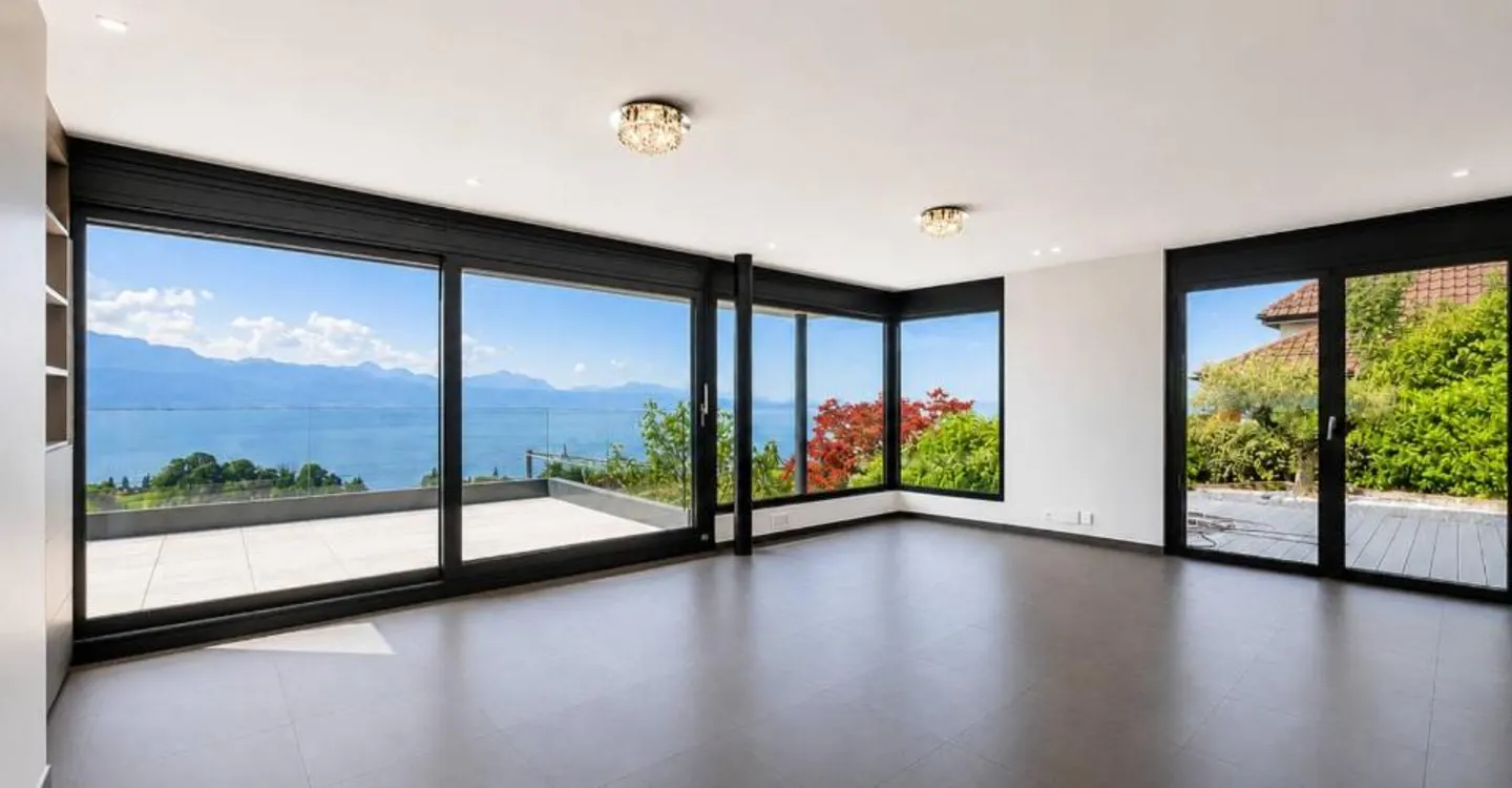 Contemporary 7-room property in the heart of Lavaux - Photo 2 of 8