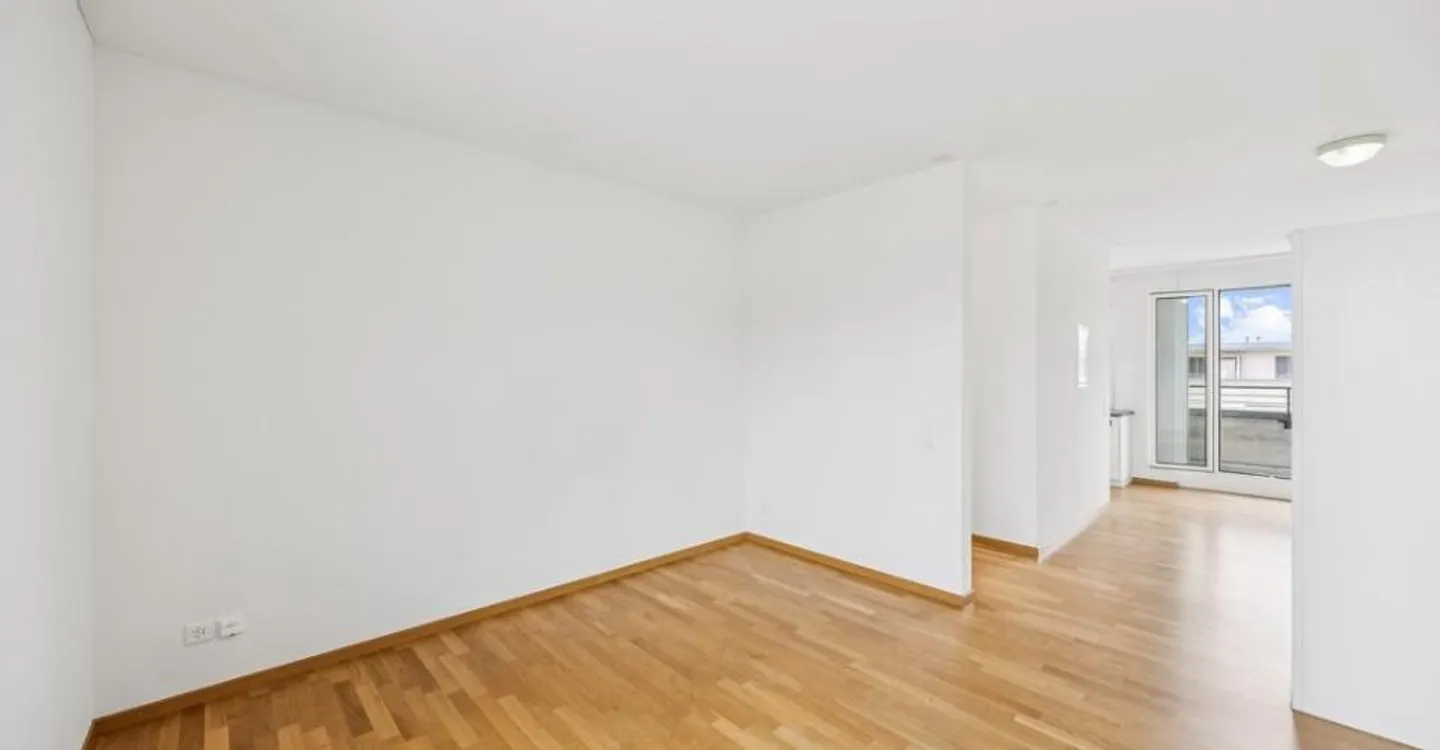 Attractive 3.5 room apartment with spacious balcony in Wittenbach - Photo 7 of 12